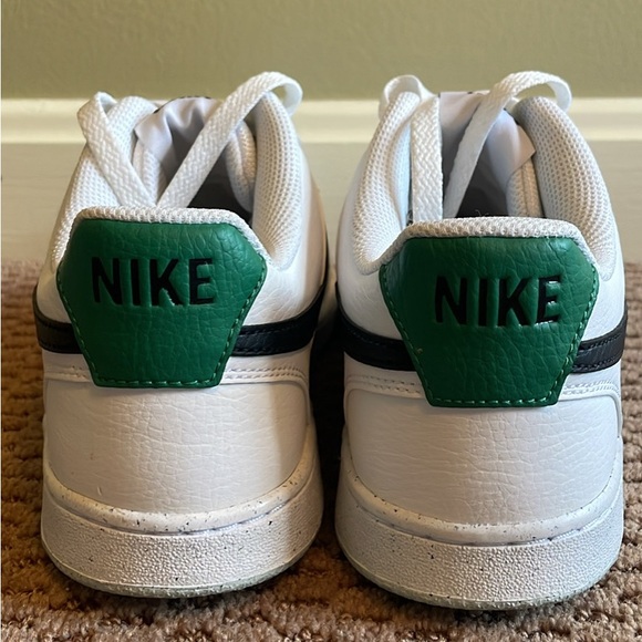 Men’s Nike Court Vision Low Sneaker - Picture 3 of 5